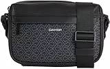 Calvin Klein Sac à Bandoulière Homme Must Camera Bag Mono avec Logo Imprimé, Noir (Classic Mono Black), Taille Unique